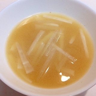 シンプルイズベスト☆大根と生姜の味噌汁